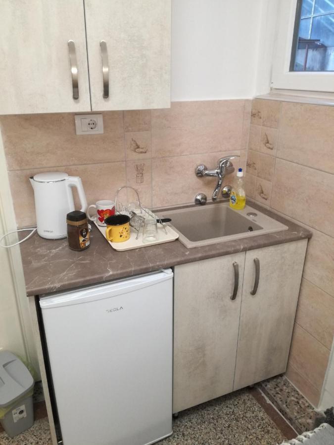 Mini Studio - One Traveler Appartement Belgrado Buitenkant foto